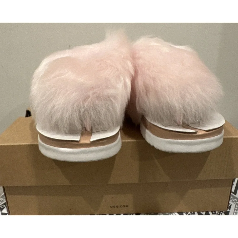 UGG Big Girls Size 5/ EU 35 Holly Fuzzy Sling Back Fur Sandals Seashell Pink